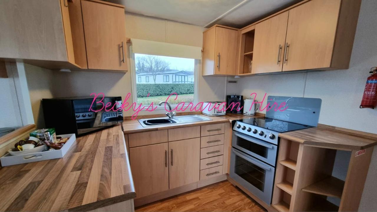 Becky'S Caravan At Marton Mere 블랙풀 외부 사진